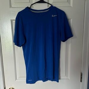 Nike Men’s Dri-Fit Athletic Short Sleeved T-Shirt in Blue Size Small